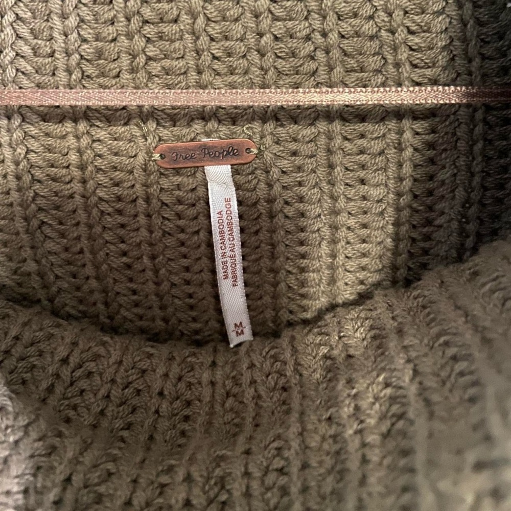 Free People Swim Too Deep Pullover
Sweater - Picture 5 of 7